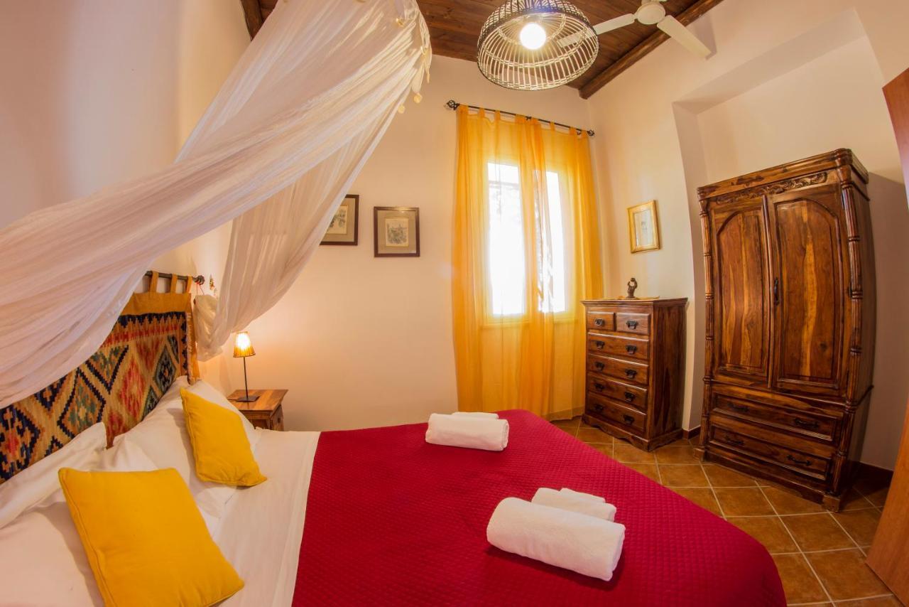 Villa Con Piscina Casale Di Gio Nel Golfo Di Castellammare ปาร์ตินิโก ภายนอก รูปภาพ